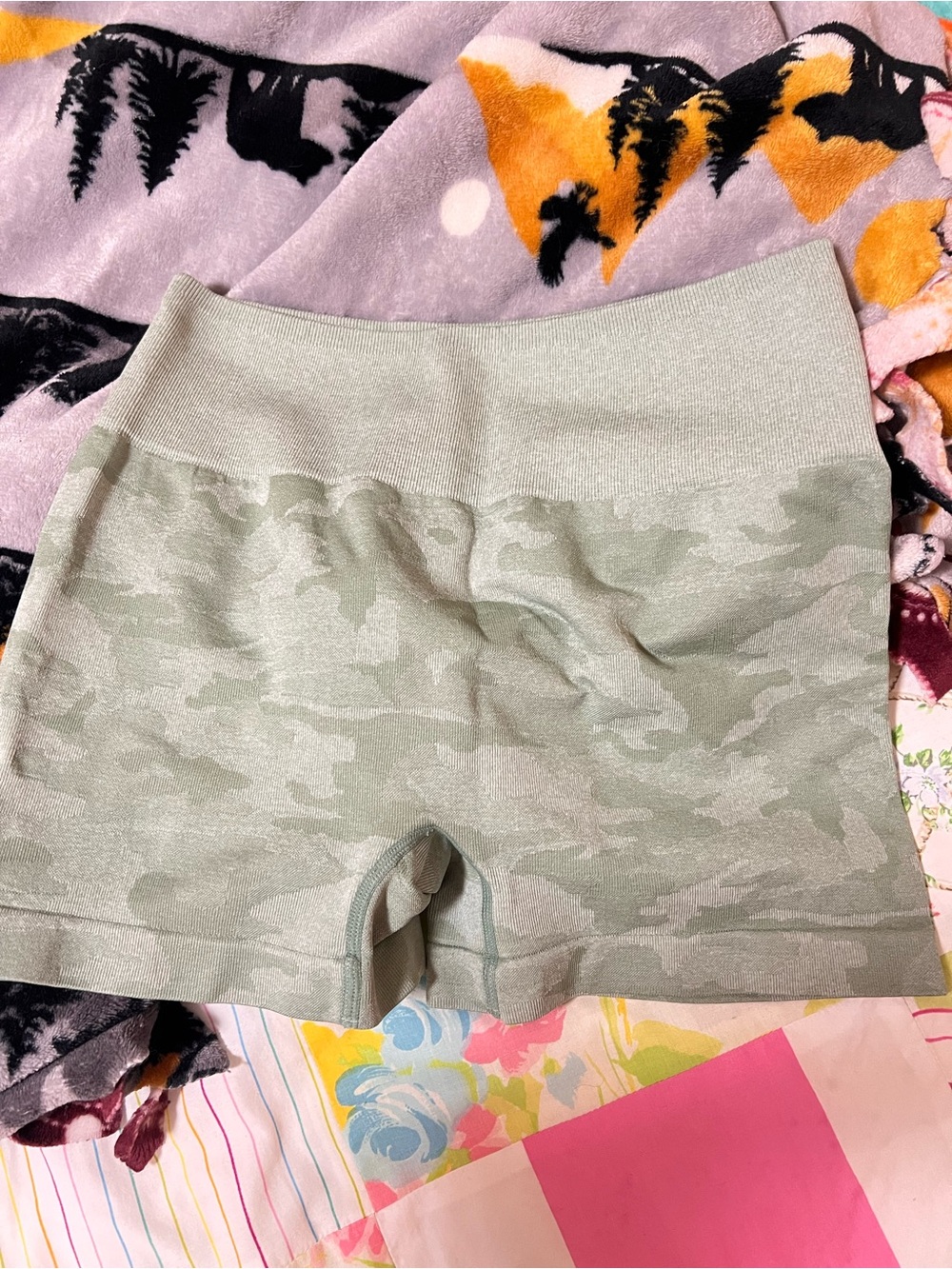 Target Sage Green Camouflage Seamless High-Waist Bike Shorts